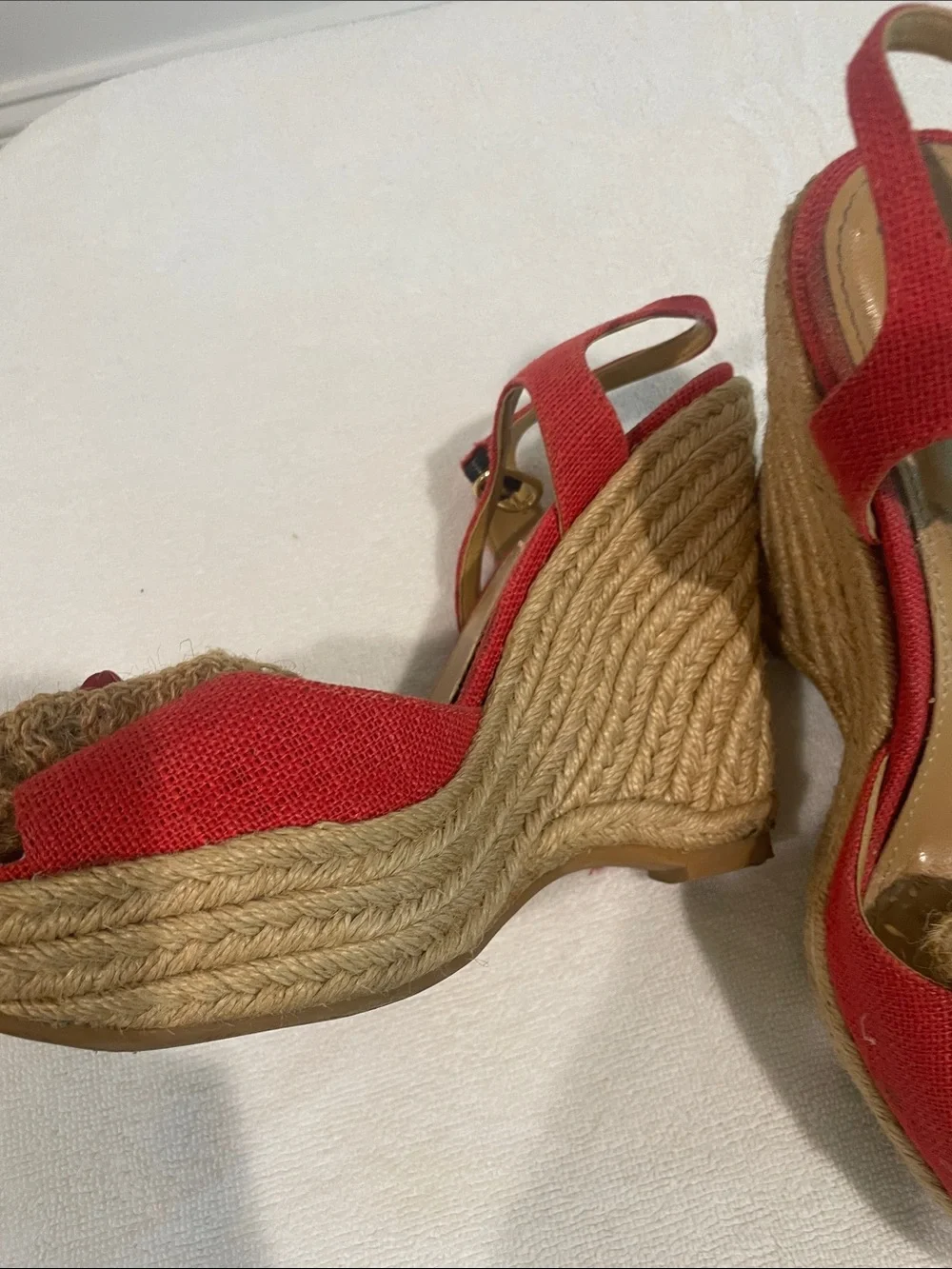 Women’s Red Slingback Wedge Sandals with Decorative Flower size 7